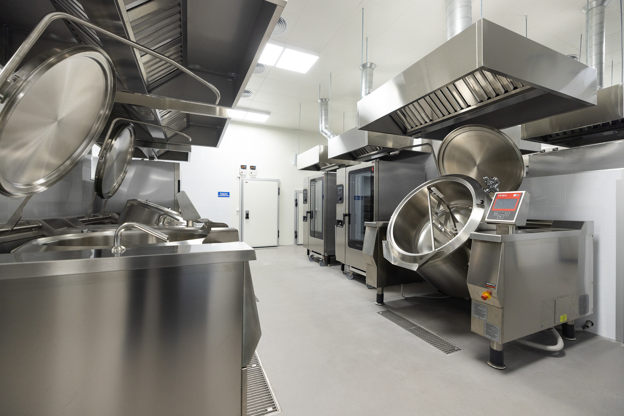 Відкриття на Харківщині другої в Україні фабрики-кухні