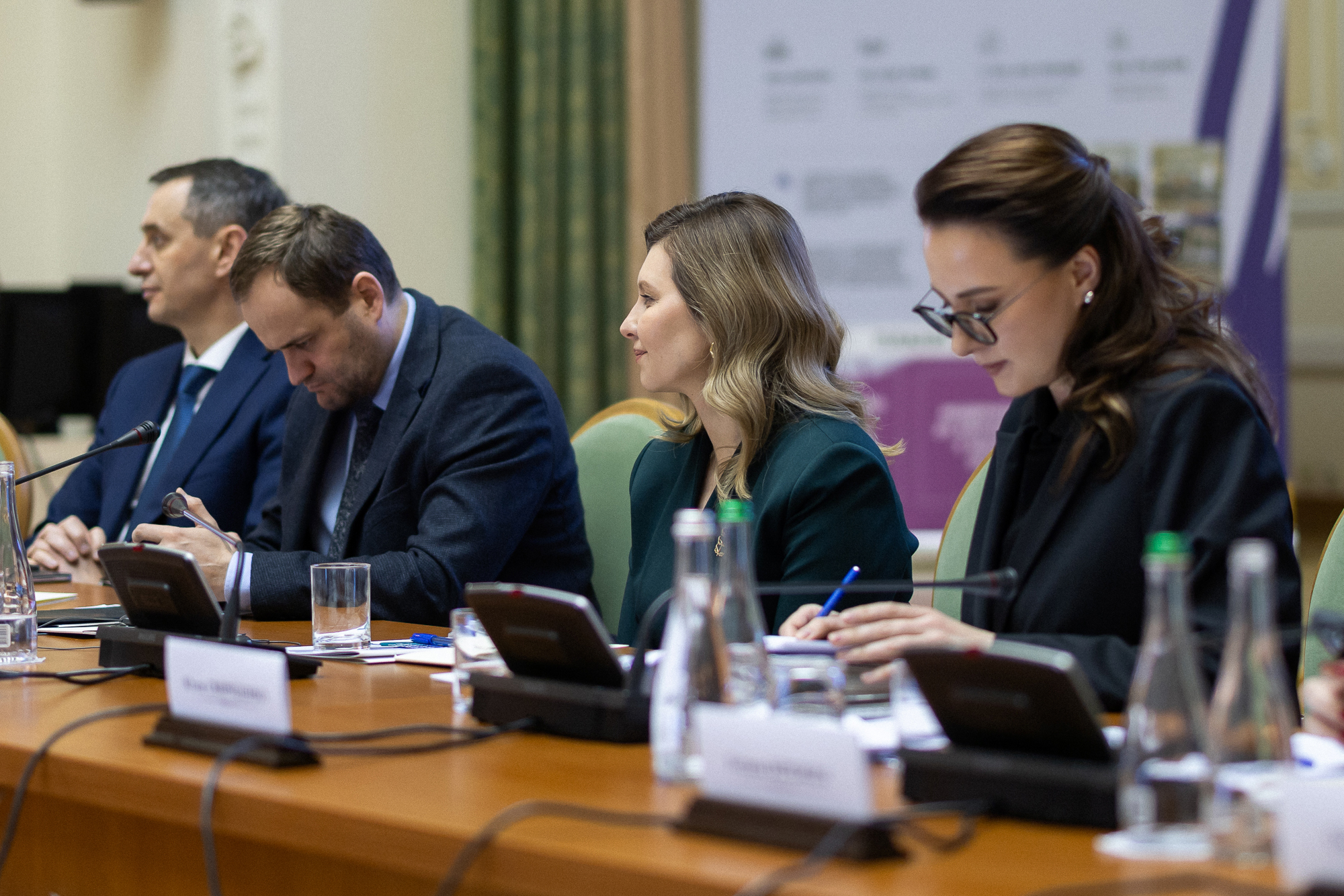 Безплатні шкільні обіди – вже не тільки для учнів молодших класів, а й для абсолютно всіх школярів України – стають доступними з наступного року.